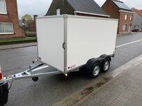 Dubbelas Gesloten aanhangwagen 300x150x150